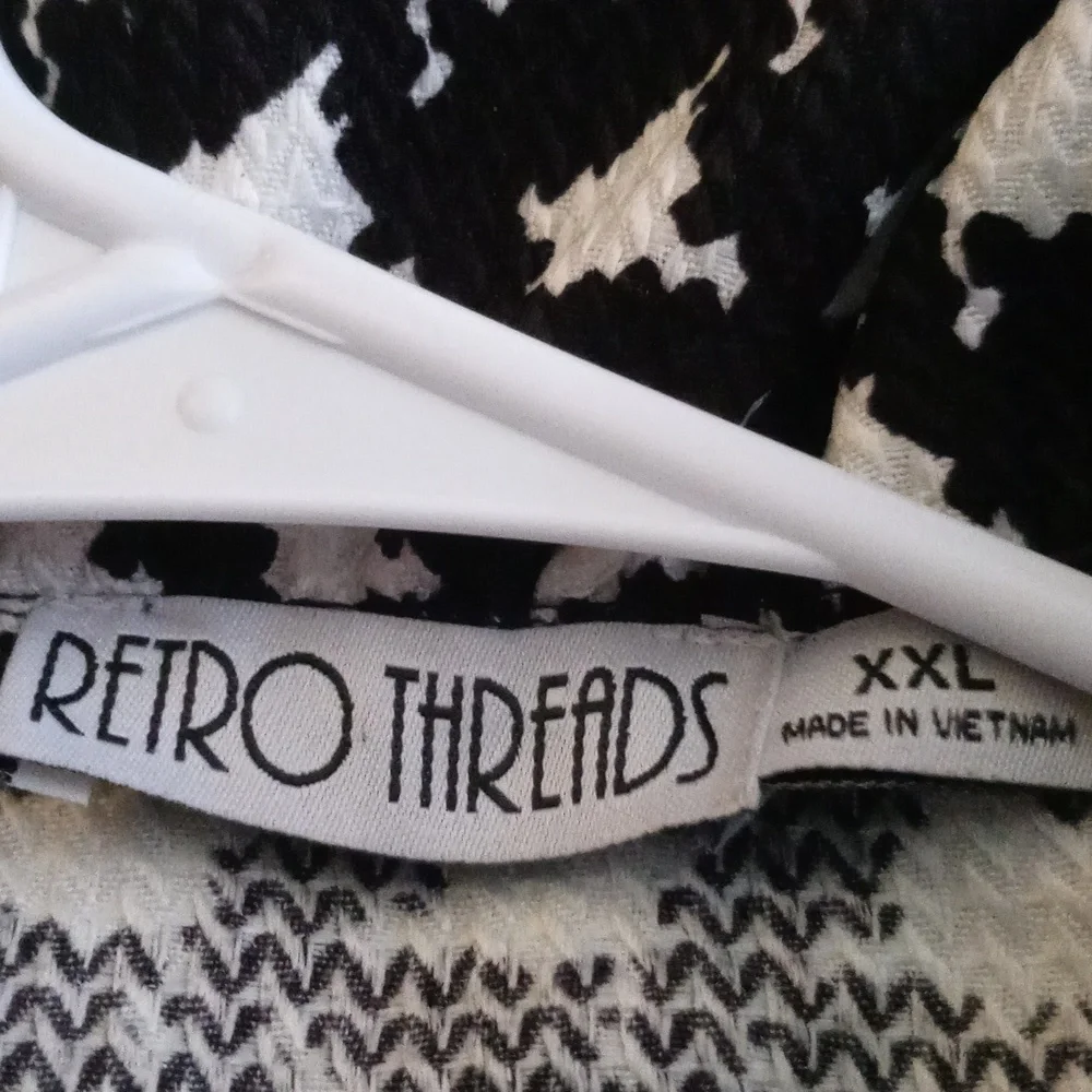 Retro Threads Jacket - Picture 6 of 11